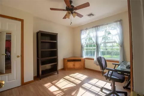 Bedroom - 21 Bailey Hill Rd, Killingly, CT 06239 photo 2 of 4