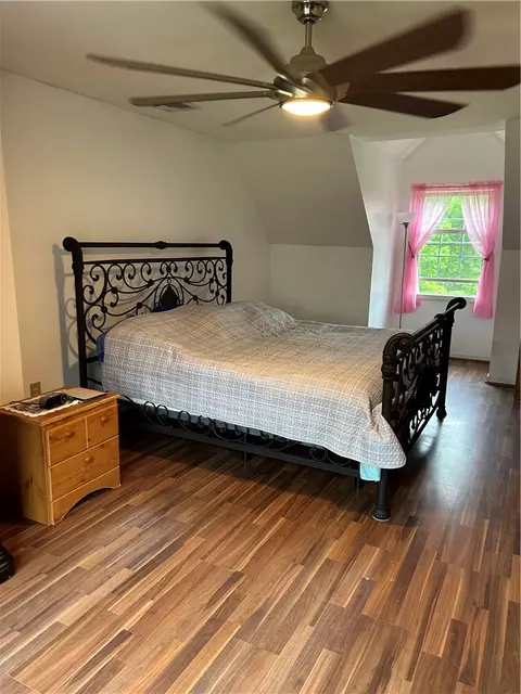 Bedroom - 21 Bailey Hill Rd, Killingly, CT 06239 photo 3 of 4