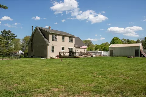Exterior - 21 Bailey Hill Rd, Killingly, CT 06239 photo 5 of 7