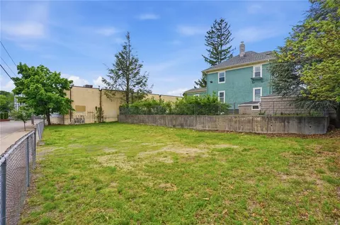 0 Columbia Ave, Pawtucket, RI 02860