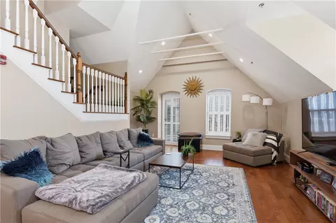 1000 Chapel View Blvd #306, Cranston, RI 02920