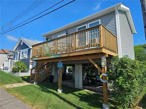 854 Matunuck Beach Rd, South Kingstown, RI 02879