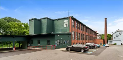 63 Blakeley St #107, Woonsocket, RI 02895