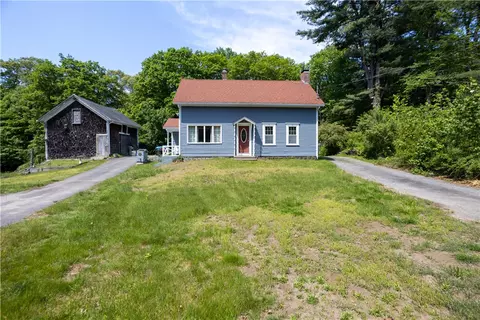 48 Brayton Rd, Smithfield, RI 02917
