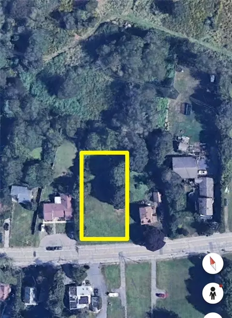 61 Willow Ln, Portsmouth, RI 02871