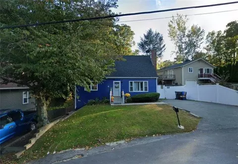 172 Highland St, Cranston, RI 02920