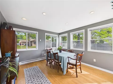 Dining - 122 Gordon Ave, Warwick, RI 02889 photo 2 of 3