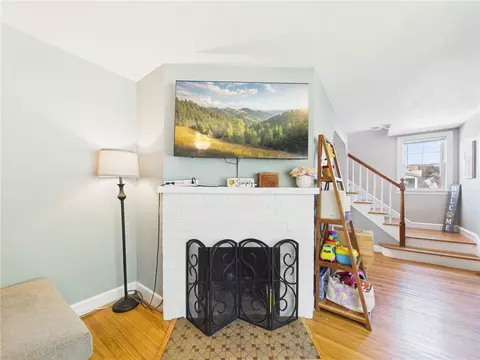 Living - 122 Gordon Ave, Warwick, RI 02889 photo 1 of 3