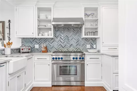 Kitchen - 5 Pasadena Ave, Westerly, RI 02891 photo 4 of 5