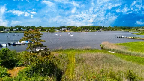 View/Area - 5 Pasadena Ave, Westerly, RI 02891 photo 7 of 8