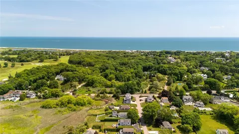 View/Area - 5 Pasadena Ave, Westerly, RI 02891 photo 6 of 8