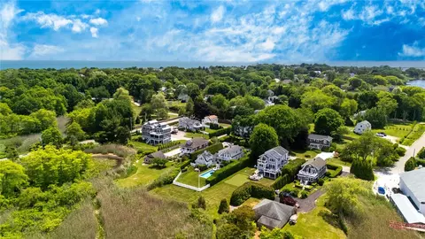 View/Area - 5 Pasadena Ave, Westerly, RI 02891 photo 4 of 8