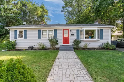 5 Woodbine St, North Providence, RI 02911