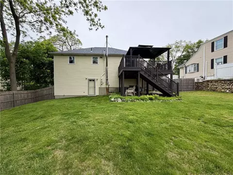 Exterior - 100 Panto Rd, Warwick, RI 02886 photo 2 of 4