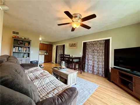 Living - 100 Panto Rd, Warwick, RI 02886 photo 2 of 3