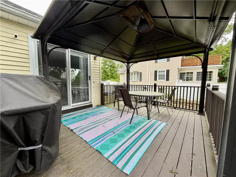 Exterior - 100 Panto Rd, Warwick, RI 02886 photo 3 of 4