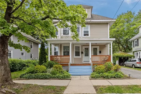162 Armington St, Cranston, RI 02905