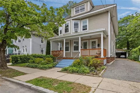 162 Armington St, Cranston, RI 02905