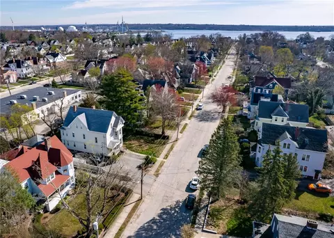 169 Arnold Ave #B, Cranston, RI 02905