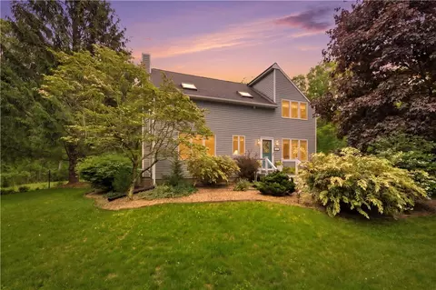 449 Rose Hill Rd, South Kingstown, RI 02879