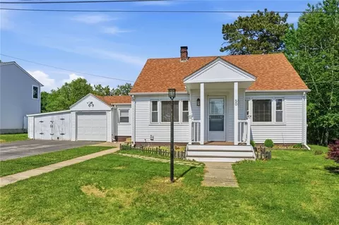 50 Pera St, Warwick, RI 02886