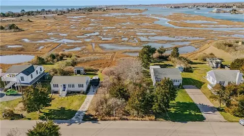 22 Breach Dr, Westerly, RI 02891 photo 9