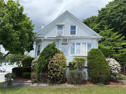123 Oxford St, Cranston, RI 02920