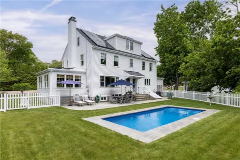 Exterior - 229 Shore Rd, Westerly, RI 02891 photo 3 of 3
