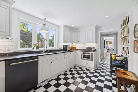 Kitchen - 229 Shore Rd, Westerly, RI 02891 photo 2 of 4