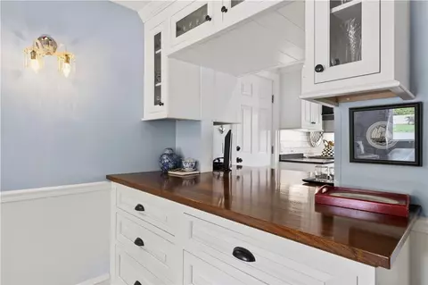 Kitchen - 229 Shore Rd, Westerly, RI 02891 photo 1 of 4