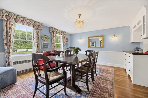 Dining - 229 Shore Rd, Westerly, RI 02891 photo 3 of 3