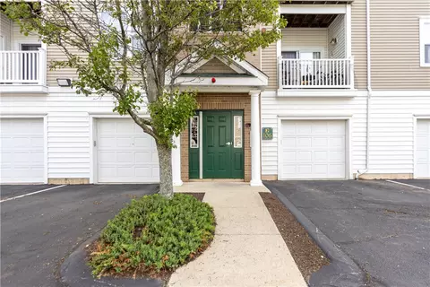 106 Mill St #104, Woonsocket, RI 02895