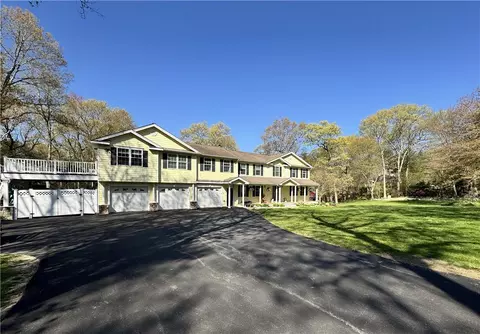 71 Rolling Hill Dr, Exeter, RI 02822