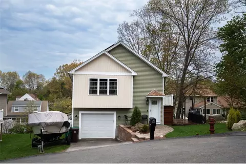 230 Manila Ave, Woonsocket, RI 02895