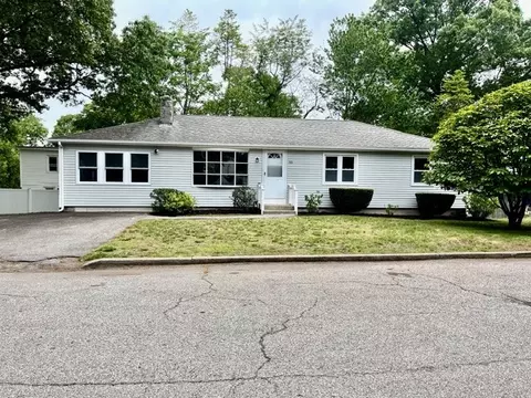 33 Howard Ave, North Providence, RI 02911
