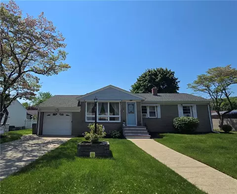 25 Rotary Dr, Johnston, RI 02919
