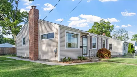 22 Balbo St, Pawtucket, RI 02860