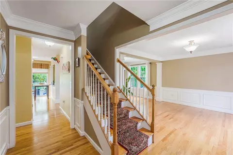 Entry Way - 115 Castle Rock Rd, Warwick, RI 02886 photo 1 of 4