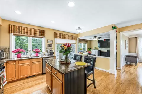 Other - 115 Castle Rock Rd, Warwick, RI 02886 photo 1 of 8