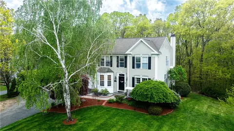 Exterior - 115 Castle Rock Rd, Warwick, RI 02886 photo 1 of 12