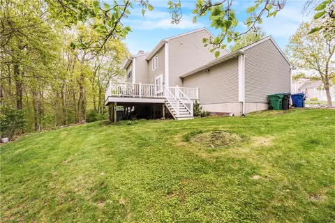 Exterior - 115 Castle Rock Rd, Warwick, RI 02886 photo 5 of 12