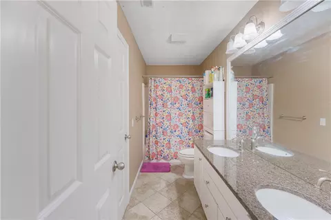 Bath - 115 Castle Rock Rd, Warwick, RI 02886 photo 3 of 3