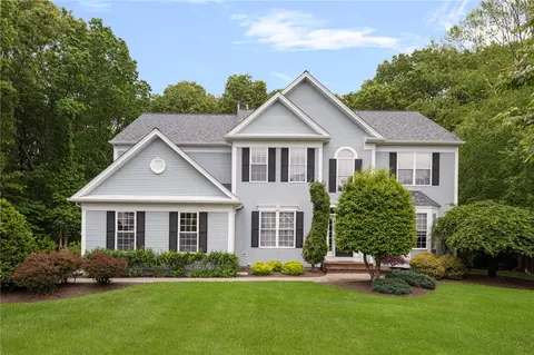 322 Sleepy Hollow Farm Rd, Warwick, RI 02886