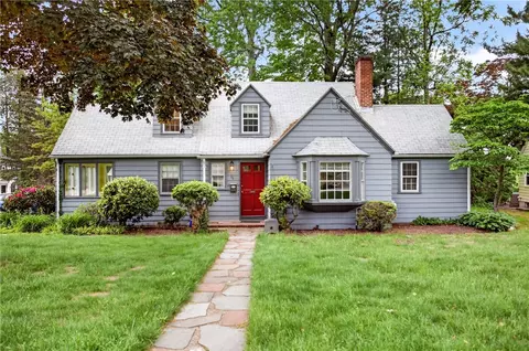 64 White Birch Rd, Cranston, RI 02920