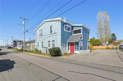 33 Halsey St, Newport, RI 02840