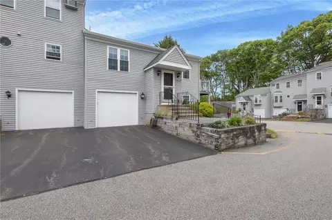 565 Quaker Ln #74, West Warwick, RI 02893