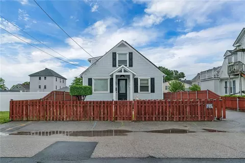 170 Quarry St, East Providence, RI 02914