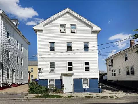 77 Julian St, Providence, RI 02909