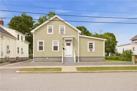 88 Grove Ave, East Providence, RI 02914