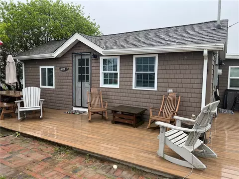 271 Great Island Rd, Narragansett, RI 02882